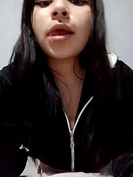 Anne and Mia online show from December 27, 10:12 am