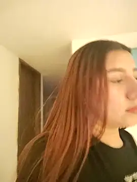 Snapshot of caro_sweett chatting on March 21, 11:08 pm caro sweett online show from March 21, 11:08 pm