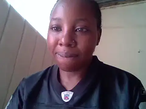 Queen loveer online show from March 15, 9:09 am