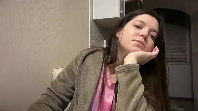 Lina Most online show from March 31, 9:15 pm