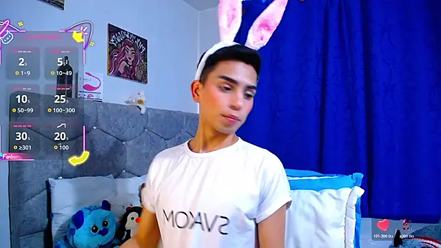 OwenBluee online show from October 28, 6:43 pm