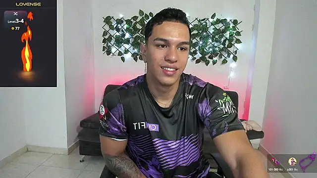 Taylor John online show from December 10, 3:44 pm