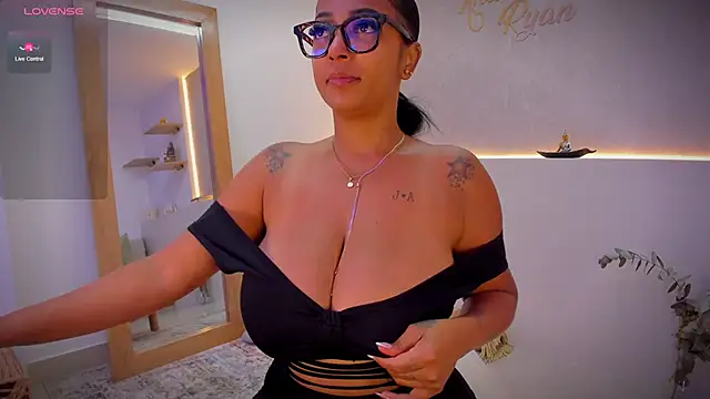 anahi ryan  online show from January 30, 3:08 pm