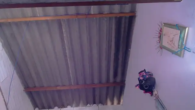 Snapshot of Zafiro_subversiva chatting on December 19, 3:30 pm Zafiro subversiva online show from December 19, 3:30 pm