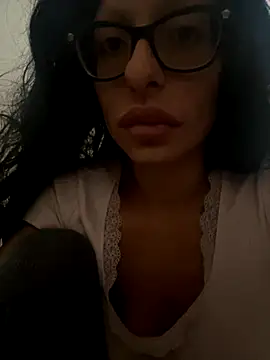 myloveforyouu online show from November 27, 6:21 pm