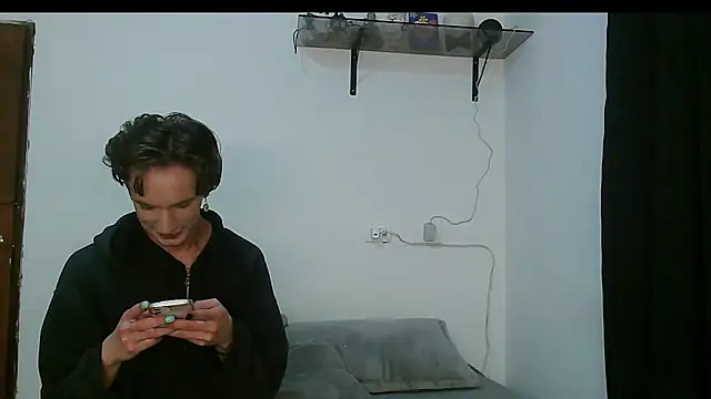 Dan Yagami online show from February 25, 6:25 am