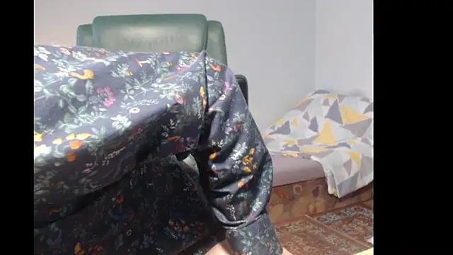 tuttiluss44 online show from November 14, 10:03 am