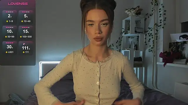 Tune Godness online show from January 3, 6:03 pm