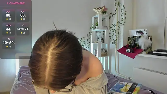 Tune Godness online show from January 14, 2:08 am