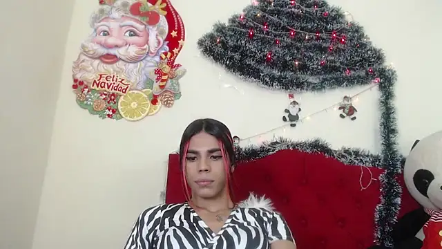 Snapshot of Luluu_08 chatting on December 27, 5:48 pm Luluu 08 online show from December 27, 5:48 pm