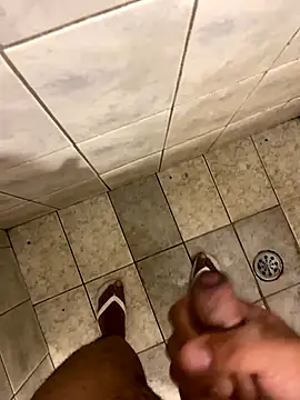 gomespauz online show from December 14, 5:40 pm