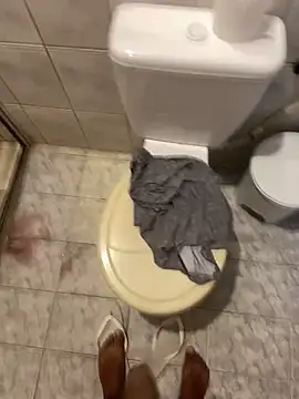 gomespauz online show from February 6, 4:43 pm