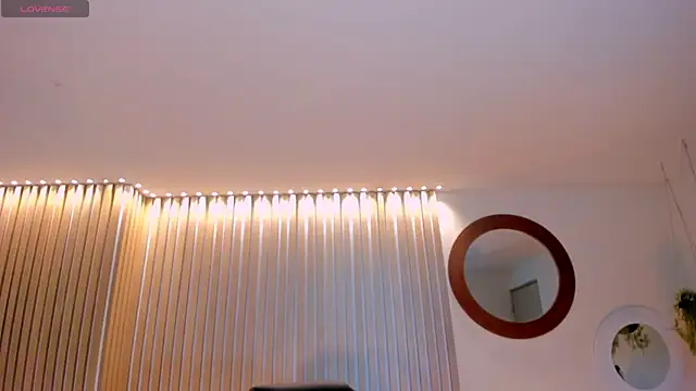 ValeriaRiveraX online show from February 7, 4:05 am