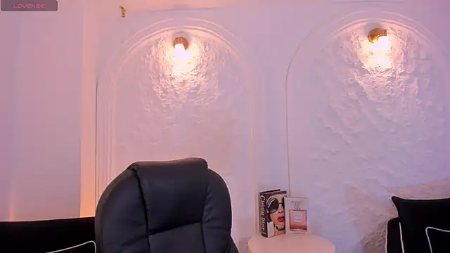 ValeriaRiveraX online show from March 23, 5:33 am