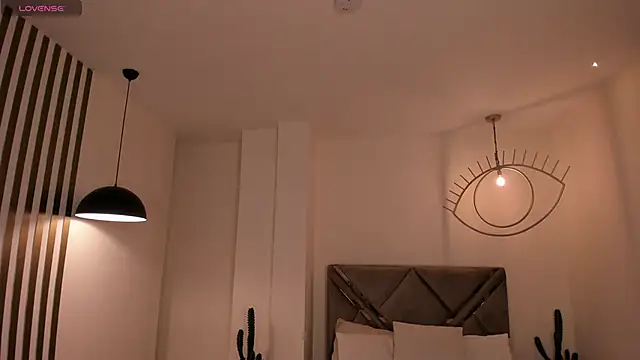 ValeriaRiveraX online show from March 26, 4:07 am