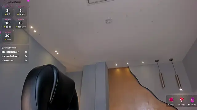 KatieStonne online show from March 21, 9:56 am