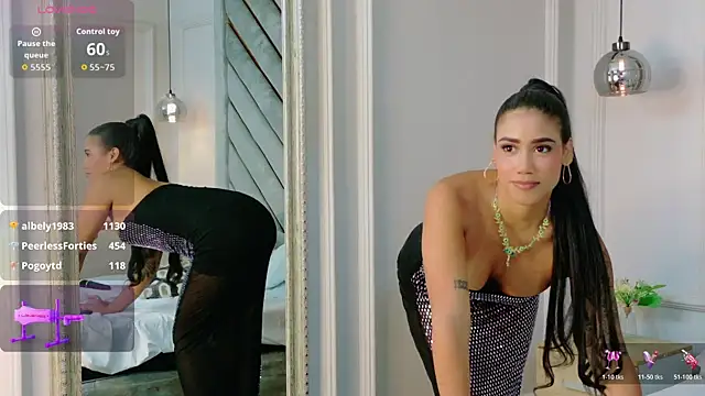 Snapshot of Salome_Diaz_ chatting on March 26, 4:34 pm Salome Diaz online show from March 26, 4:34 pm