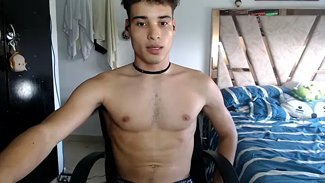 Snapshot of Babylin77 chatting on February 13, 8:16 pm Babylin77 online show from February 13, 8:16 pm