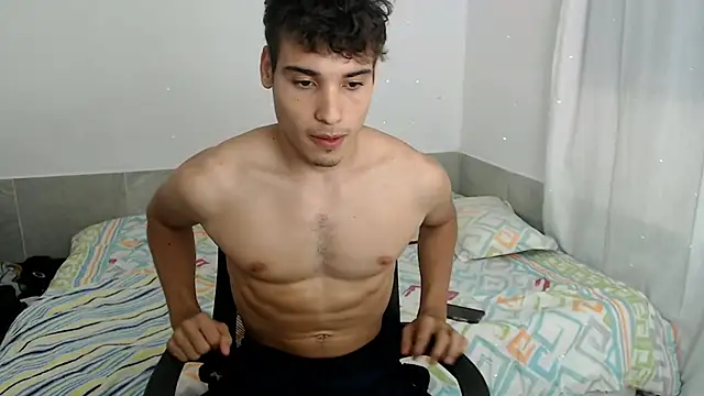 Snapshot of Babylin77 chatting on March 19, 5:33 am Babylin77 online show from March 19, 5:33 am