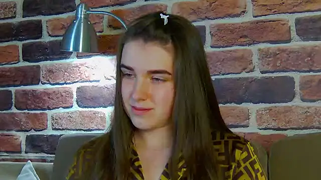 Sofia Hugs online show from March 24, 4:56 pm