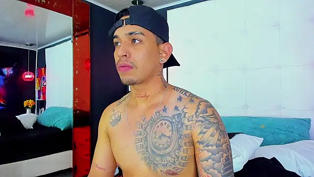 Damian09  online show from December 5, 7:05 am