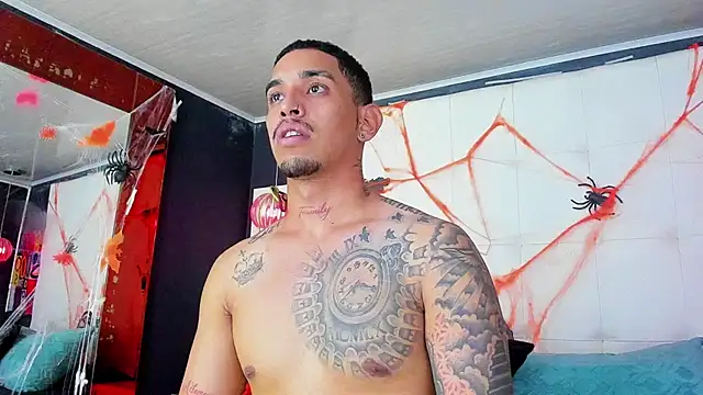 Damian09  online show from October 31, 9:38 pm