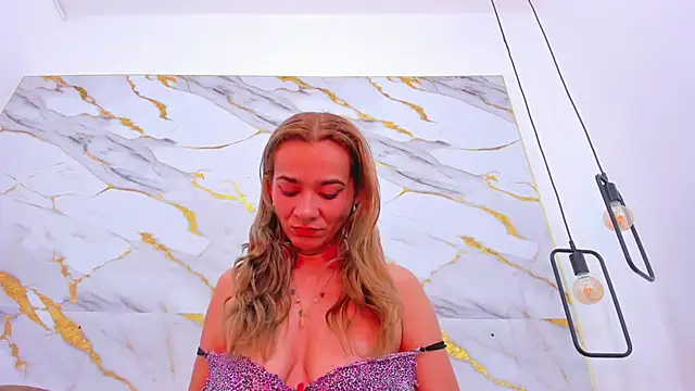 Snapshot of penelope_handaos chatting on February 28, 7:37 am penelope handaos online show from February 28, 7:37 am