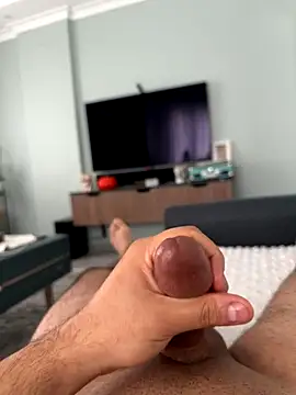 Snapshot of alwayssexyss chatting on December 1, 7:35 am alwayssexyss online show from December 1, 7:35 am