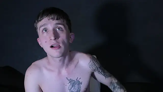 Dylanwhite23  online show from December 4, 7:22 pm