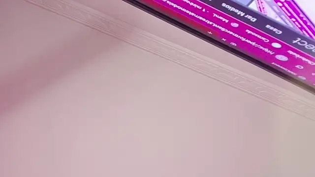 Snapshot of Sabrina_scarlett chatting on December 5, 1:14 am Sabrina scarlett online show from December 5, 1:14 am