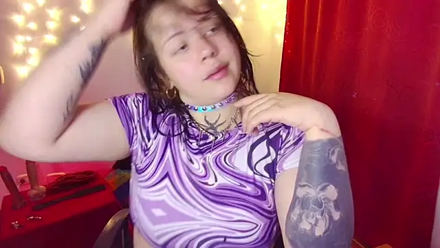 Snapshot of Sabrina_scarlett chatting on January 16, 1:16 am Sabrina scarlett online show from January 16, 1:16 am