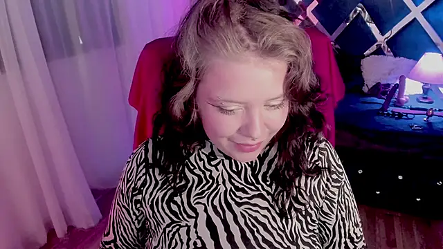 Snapshot of Sabrina_scarlett chatting on March 4, 10:27 pm Sabrina scarlett online show from March 4, 10:27 pm