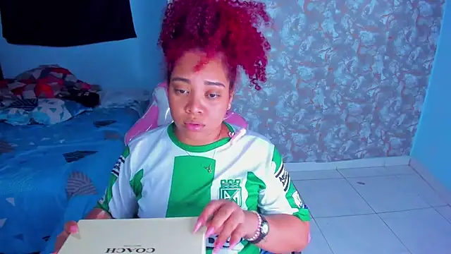 AngelaCoffee online show from February 3, 11:21 pm