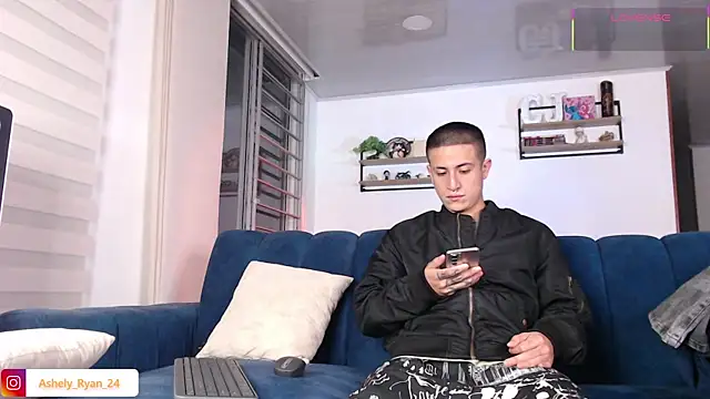 ashely ryan24 online show from June 10, 12:22 am