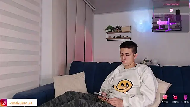ashely ryan24 online show from July 11, 12:46 am