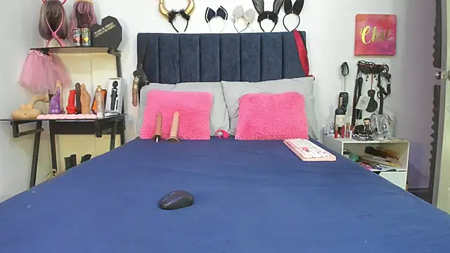 Snapshot of emmily_giraldo chatting on June 12, 12:26 pm emmily giraldo online show from June 12, 12:26 pm