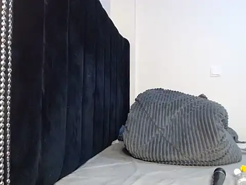 sexxyykittyy online show from June 10, 4:12 am