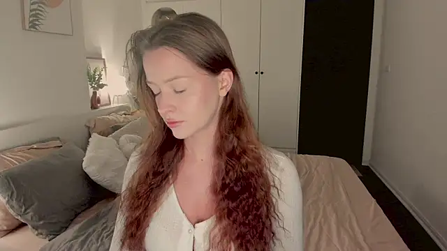 Snapshot of aveme_melissa chatting on June 14, 6:04 am aveme melissa online show from June 14, 6:04 am