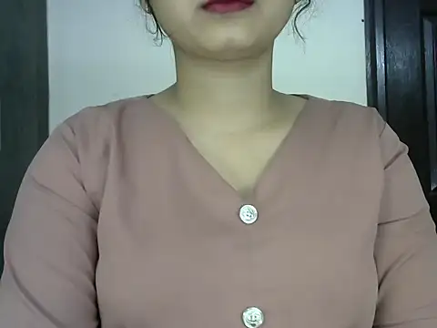 HOT-LOVELY online show from February 4, 3:33 am
