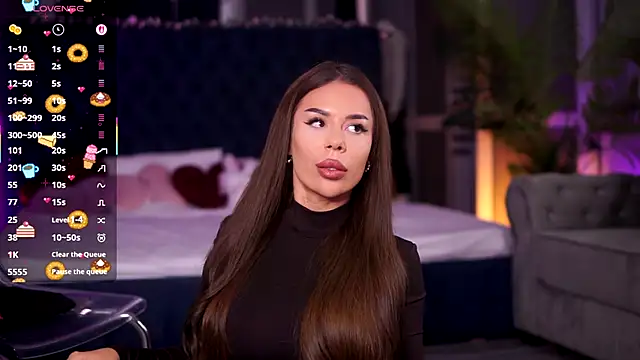 Snapshot of MissKiarra chatting on November 29, 7:55 am MissKiarra online show from November 29, 7:55 am