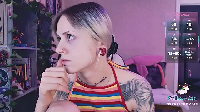 NaniMoore online show from March 7, 8:06 pm