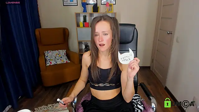 FrancescaCollins online show from December 9, 10:43 am