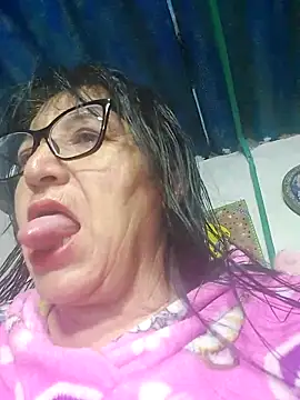 clarita 01 online show from March 11, 12:44 pm