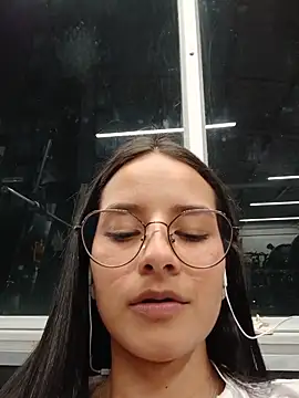  vaness online show from May 20, 5:24 am