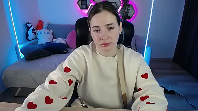 Snapshot of SabrinViolet chatting on October 22, 8:25 am SabrinViolet online show from October 22, 8:25 am