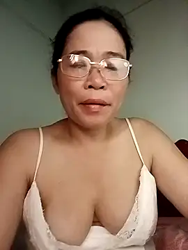 Sexy-asslove90 online show from September 25, 1:42 am