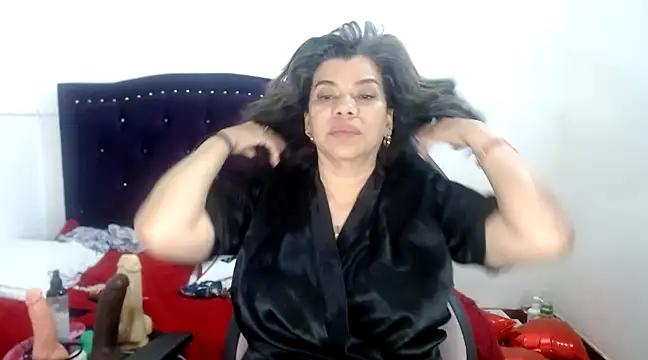 vikyadams online show from February 19, 10:45 am