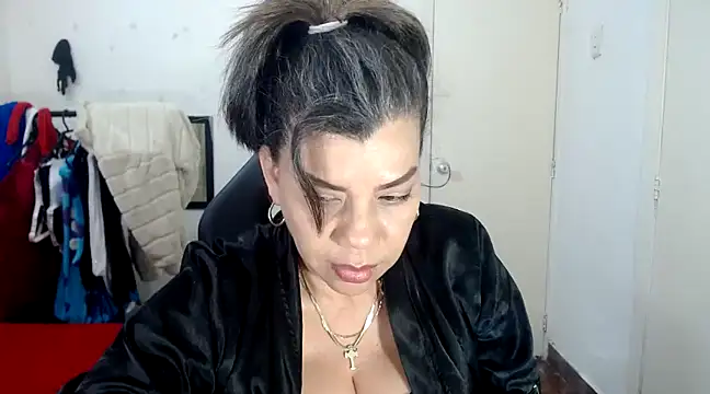 vikyadams online show from February 26, 8:33 pm