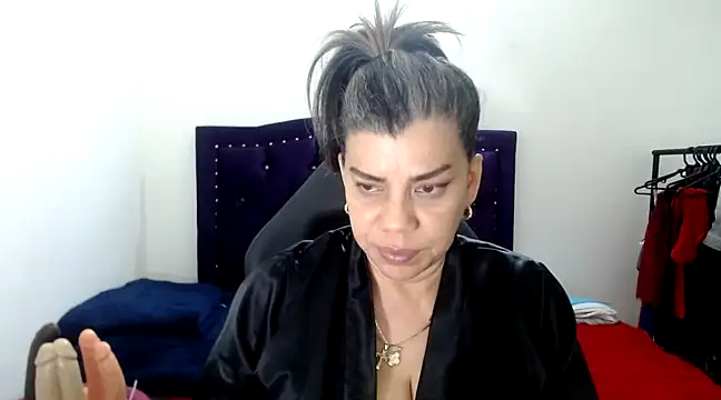 vikyadams online show from March 23, 1:42 am