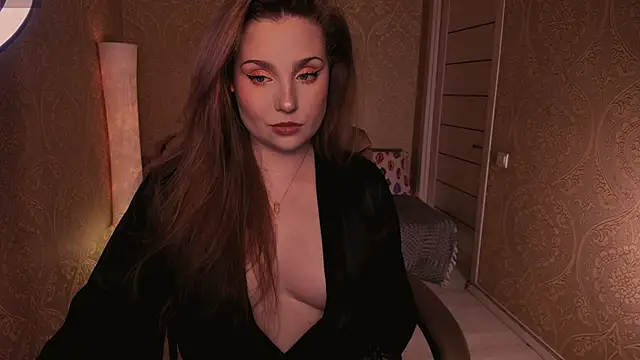 Snapshot of Eesmaaarrr chatting on March 16, 12:06 am Eesmaaarrr online show from March 16, 12:06 am